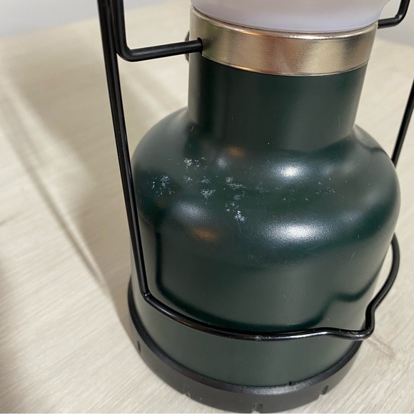 Coleman Camping Lantern Compact Size Battery Operated Model 5310 Used Untested - Picture 5 of 7